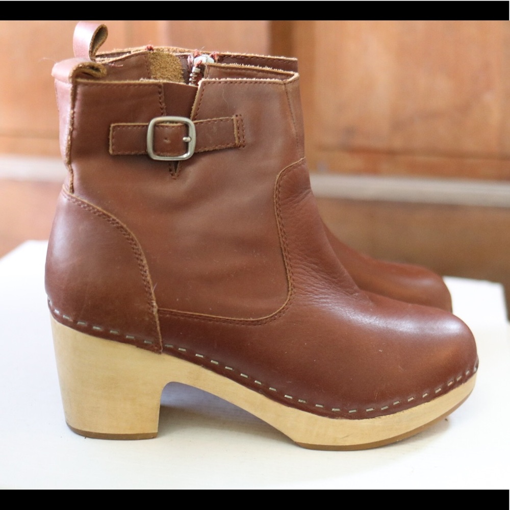 Steve Madden Olaaf 8M Chestnut Brown Clog Boots